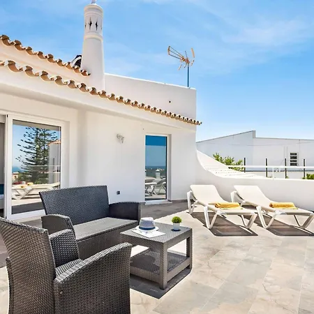 Barbara Βίλα Αλμπουφέιρα